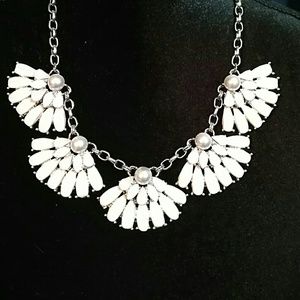 Pearls and shells necklace